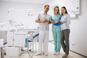 directorio-de-dentistas-paciente-feliz-768x512